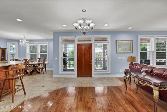 213 Oak Outlook Way, Carolina Beach, NC 28428