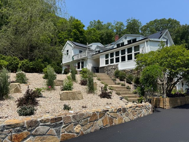 134 Oneil Road, Oxford, CT 06478