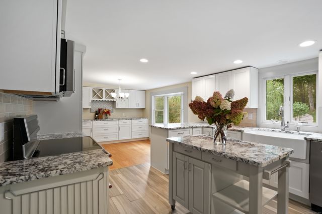 134 Oneil Road, Oxford, CT 06478