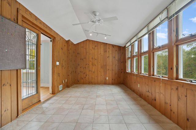 134 Oneil Road, Oxford, CT 06478