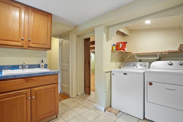 134 Oneil Road, Oxford, CT 06478