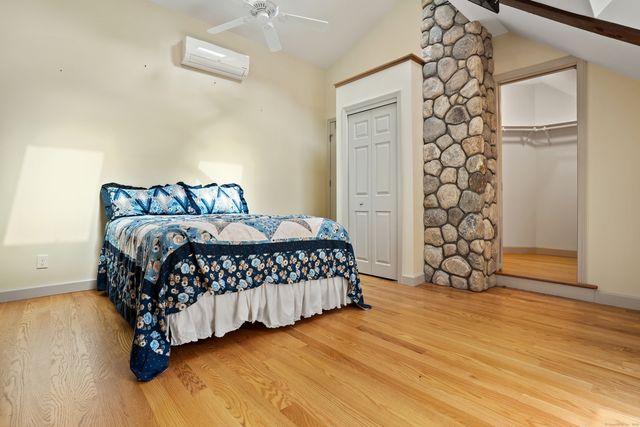 134 Oneil Road, Oxford, CT 06478