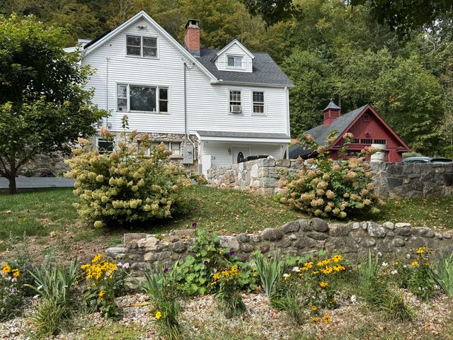 134 Oneil Road, Oxford, CT 06478