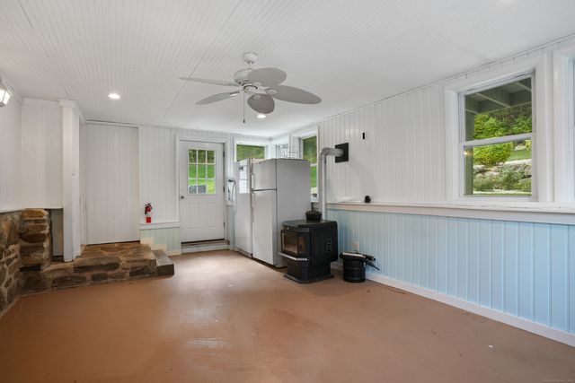 134 Oneil Road, Oxford, CT 06478