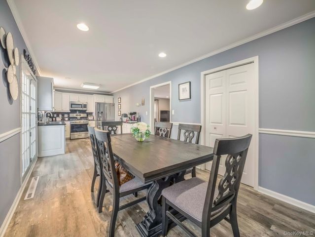 19 Hillside Avenue, Suffern, NY 10901