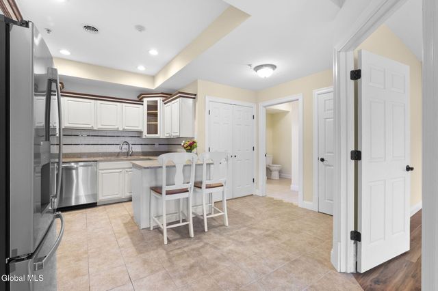 80 Maple Avenue APT A, Voorheesville, NY 12186