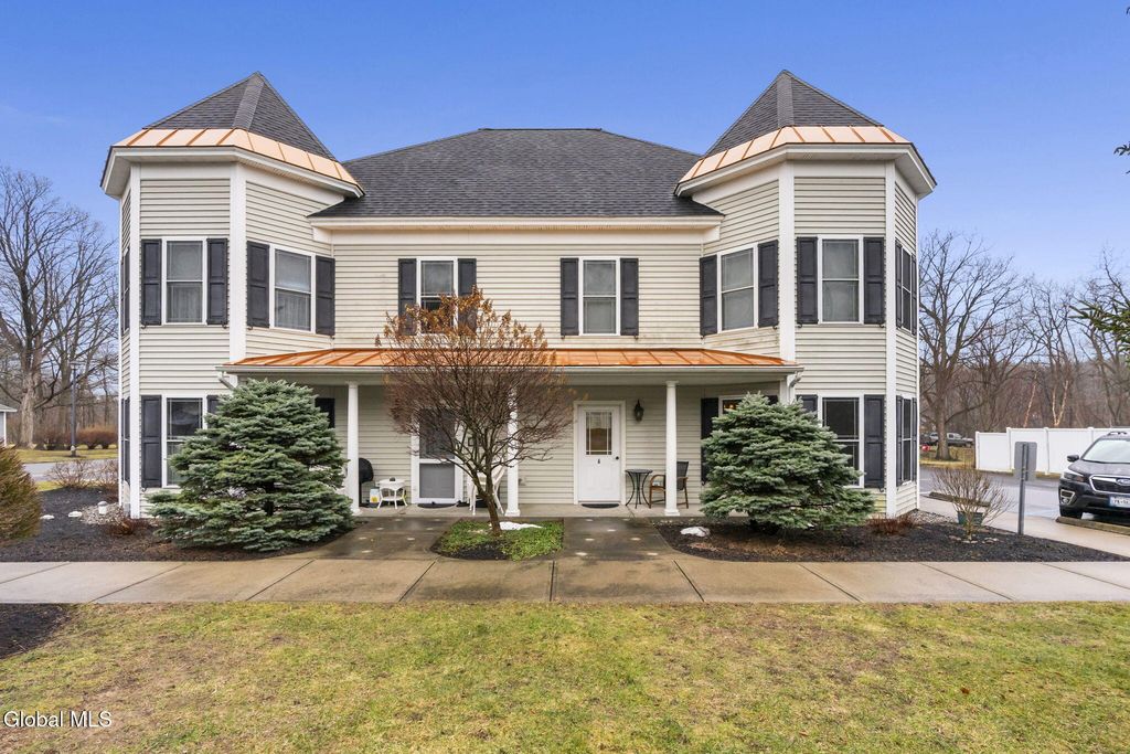 80 Maple Avenue APT A, Voorheesville, NY 12186