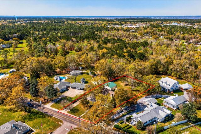 723 Old Spanish Trail, Bay Saint Louis, MS 39520