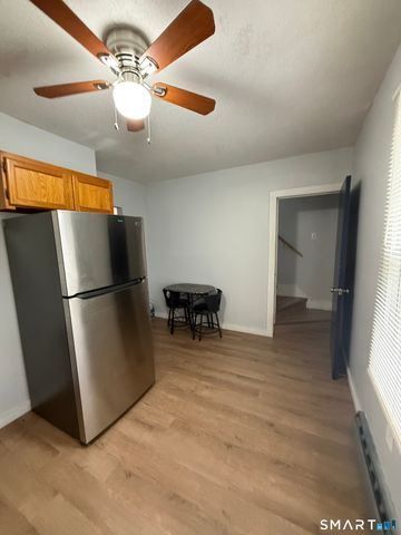 9 South Street C, Cromwell, CT 06416