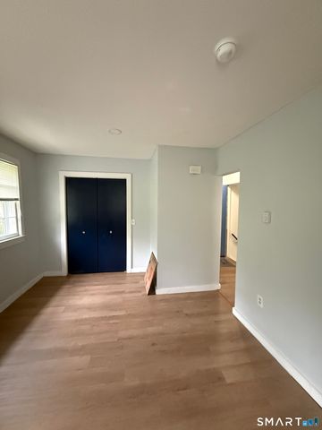 9 South Street C, Cromwell, CT 06416