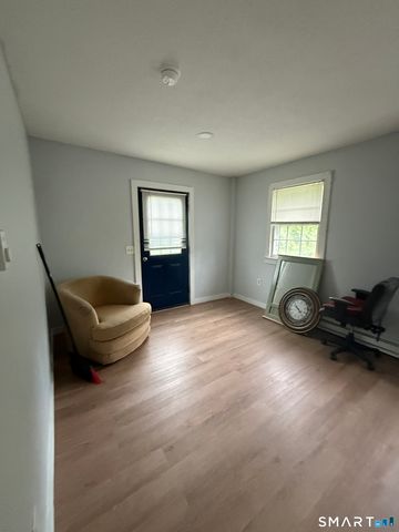 9 South Street C, Cromwell, CT 06416