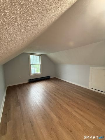 9 South Street C, Cromwell, CT 06416
