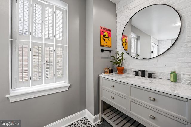 3300 FAIT AVE, Baltimore, MD 21224
