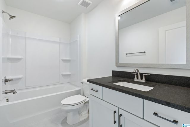 606 EMERALD TRACE, Chelsea, AL 35043