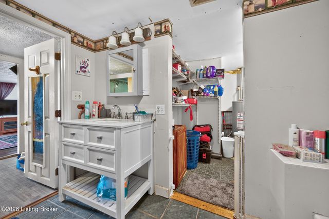 326 Roberts Rd, Stanton, KY 40380