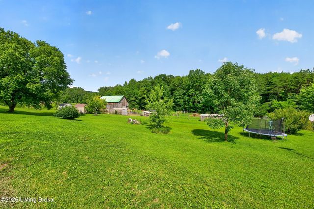 326 Roberts Rd, Stanton, KY 40380