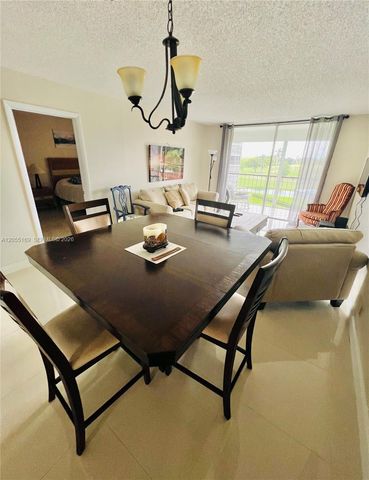 8900 Washington Boulevard 409, Pembroke Pines, FL 33025