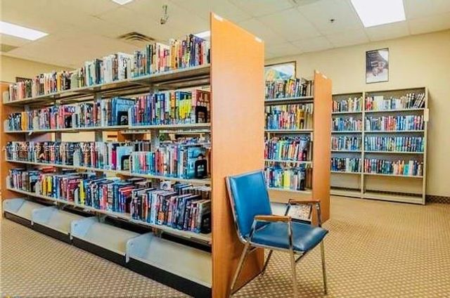 8900 Washington Boulevard 409, Pembroke Pines, FL 33025