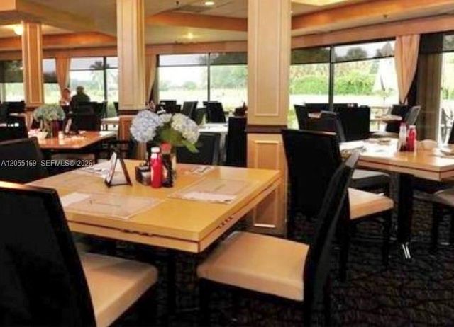 8900 Washington Boulevard 409, Pembroke Pines, FL 33025