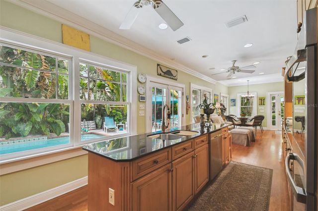 1412 NANCE AVENUE, Tampa, FL 33606