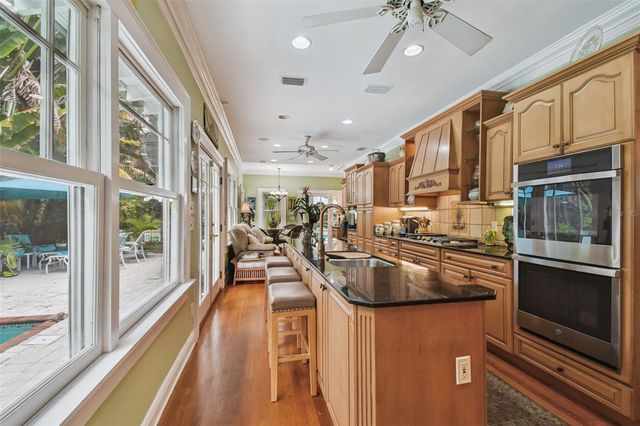 1412 NANCE AVENUE, Tampa, FL 33606