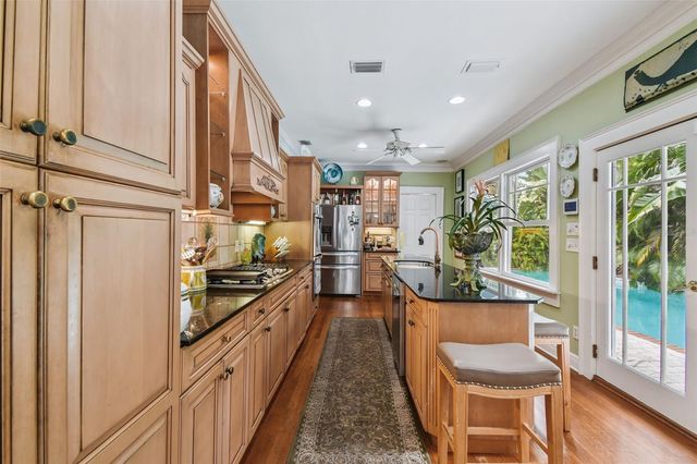 1412 NANCE AVENUE, Tampa, FL 33606