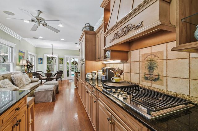 1412 NANCE AVENUE, Tampa, FL 33606