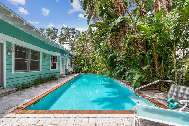 1412 NANCE AVENUE, Tampa, FL 33606