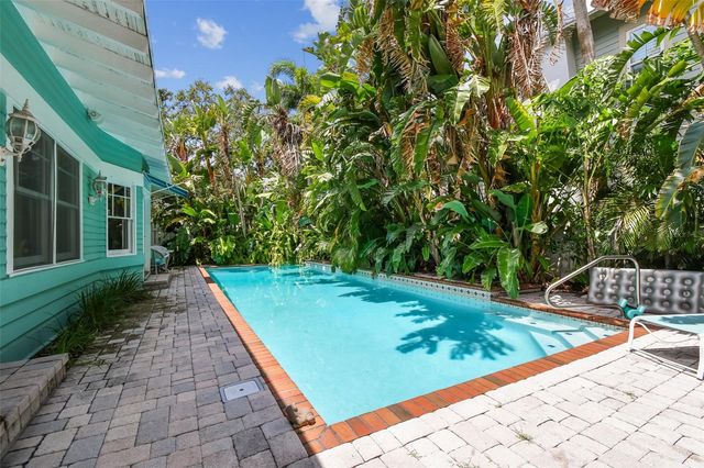 1412 NANCE AVENUE, Tampa, FL 33606