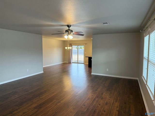 101 Fire Fly Lane, Owens Cross Roads, AL 35763