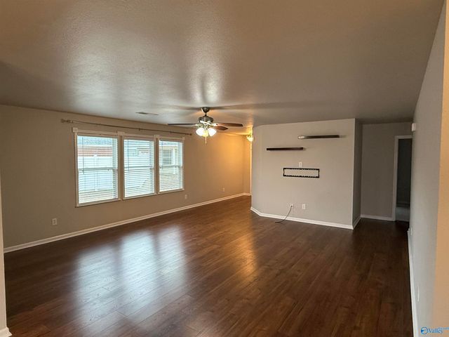 101 Fire Fly Lane, Owens Cross Roads, AL 35763