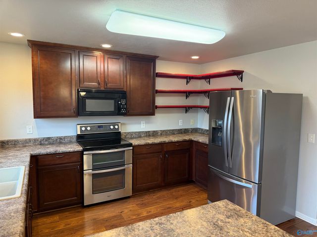 101 Fire Fly Lane, Owens Cross Roads, AL 35763