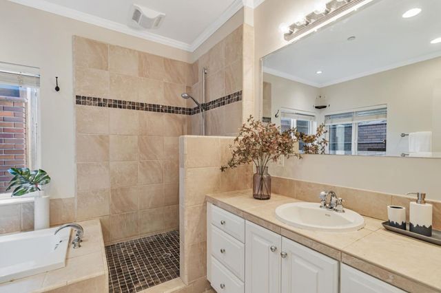241 42nd Avenue, San Mateo, CA 94403