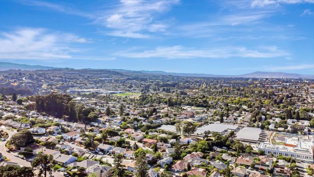 241 42nd Avenue, San Mateo, CA 94403