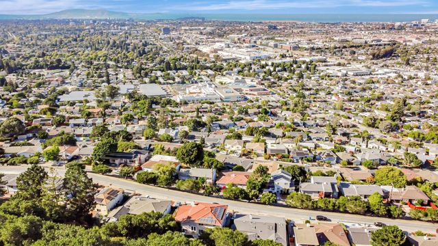 241 42nd Avenue, San Mateo, CA 94403