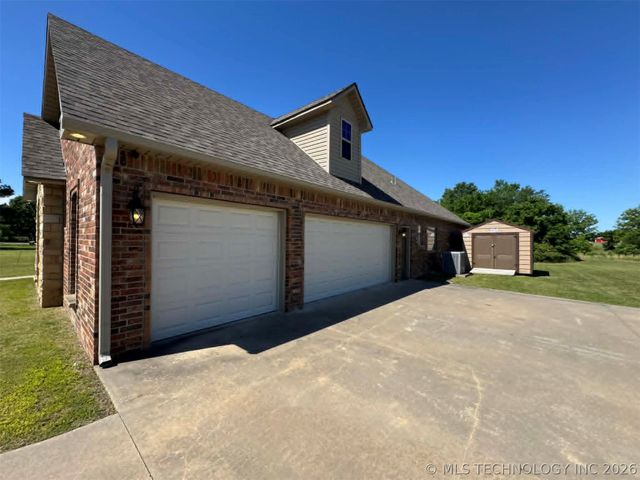 2267 Krebs Lake Road, Mcalester, OK 74501
