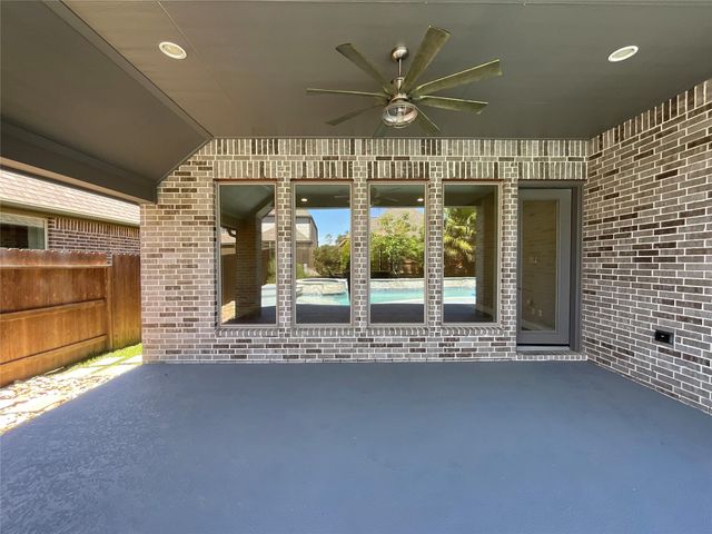 12123 Woodnote Lane, Humble, TX 77346