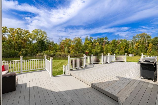 51 Stablegate Drive, Penfield, NY 14580