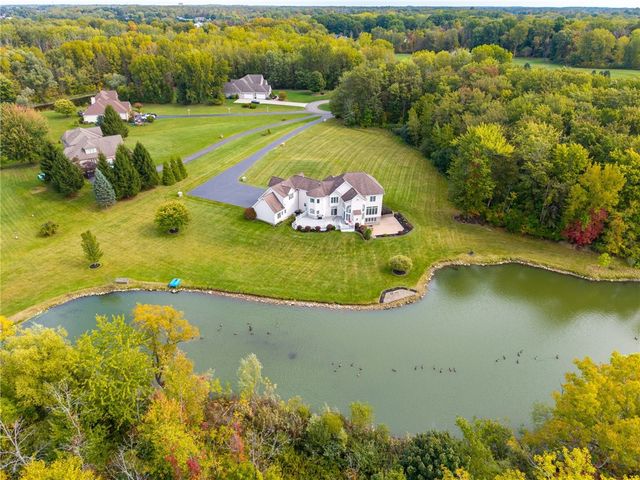 51 Stablegate Drive, Penfield, NY 14580