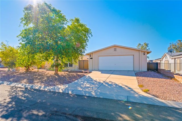 2568 E Spunkmeyer Way, Fort Mohave, AZ 86426