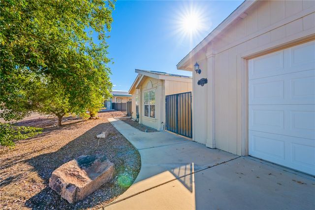 2568 E Spunkmeyer Way, Fort Mohave, AZ 86426
