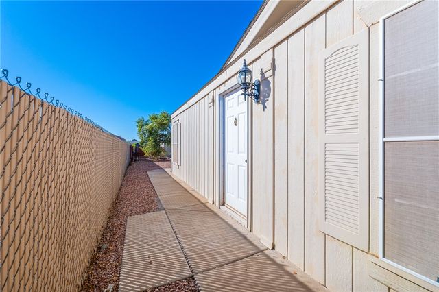 2568 E Spunkmeyer Way, Fort Mohave, AZ 86426