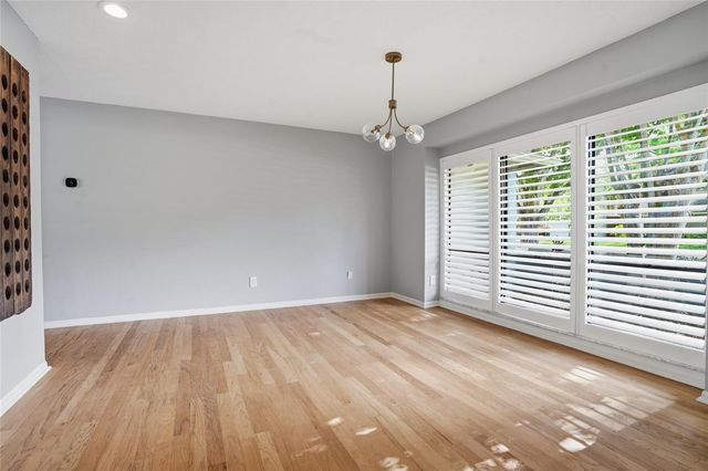15908 HAMPTON VILLAGE DRIVE, Tampa, FL 33618