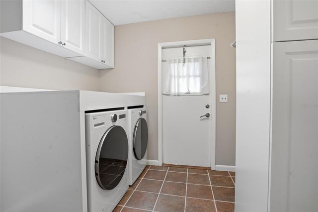15908 HAMPTON VILLAGE DRIVE, Tampa, FL 33618