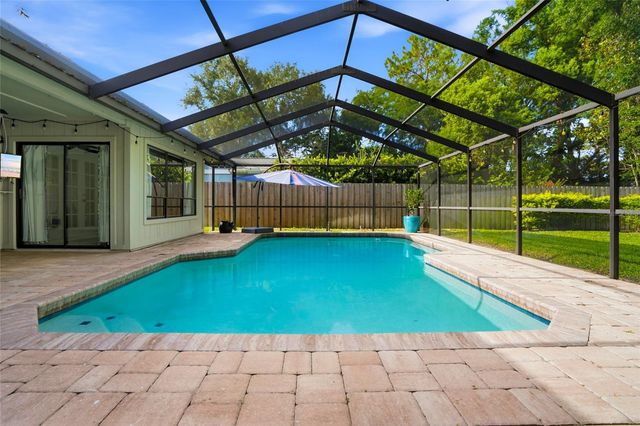 15908 HAMPTON VILLAGE DRIVE, Tampa, FL 33618