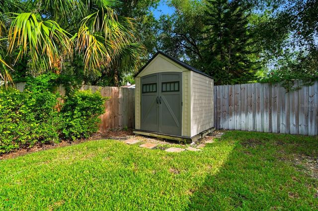 15908 HAMPTON VILLAGE DRIVE, Tampa, FL 33618