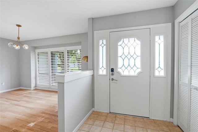 15908 HAMPTON VILLAGE DRIVE, Tampa, FL 33618