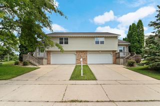 824 N Clover Lane, Cottage Grove, WI 53527