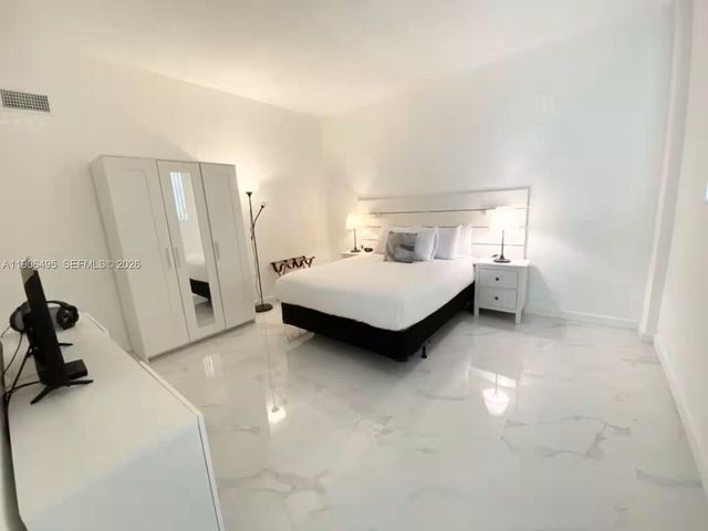 19370 Collins Avenue PH-10, Sunny Isles Beach, FL 33160