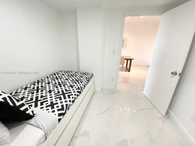19370 Collins Avenue PH-10, Sunny Isles Beach, FL 33160